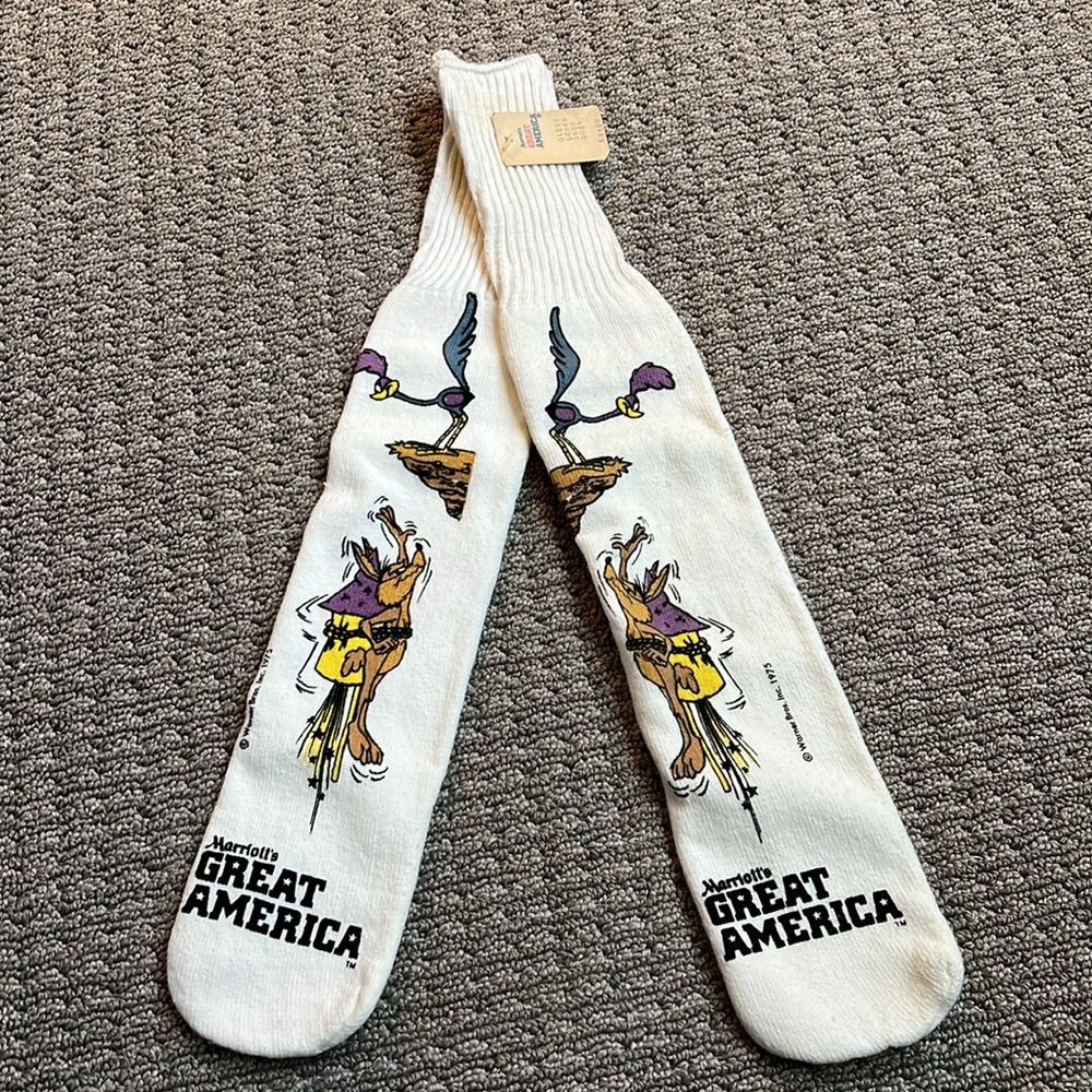 Vintage Marriotts Great America Warner Bros Printed Cream Socks